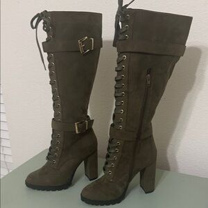 Women’s Tall Lace-Up Heeled Boots in Olive